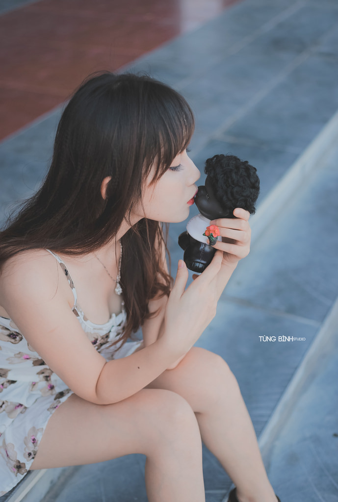 美女扒开尿口让人捅